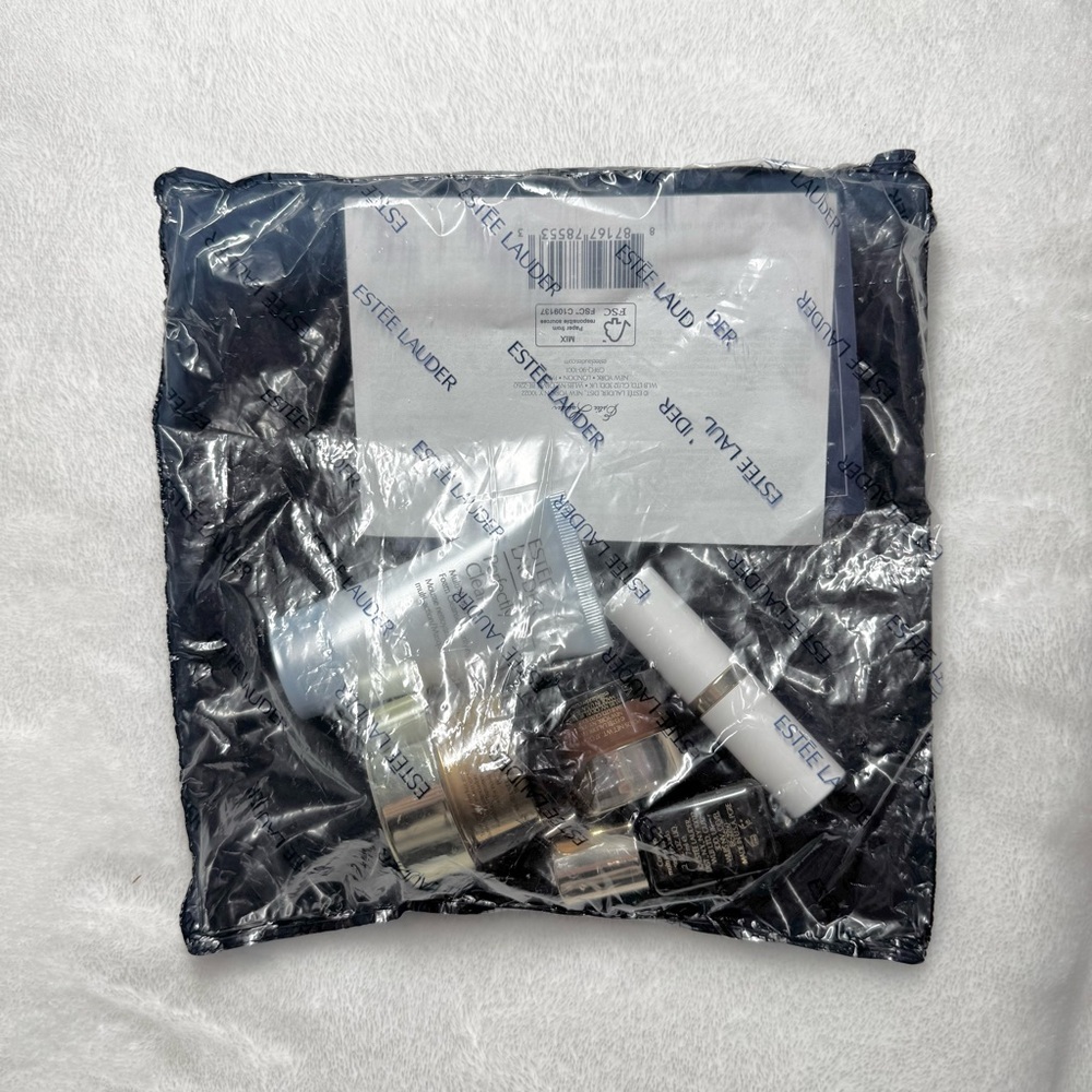 Estee Lauder 6 Pc Gift Set Revitalizing Supreme Creme, Serum, Eye Care, Lipstick - Picture 5 of 13